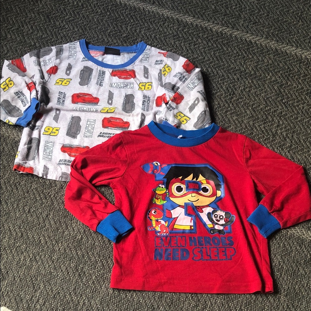 Red Long-Sleeve 'Even Heroes Need Sleep' and and gray lightning McQueen bundle